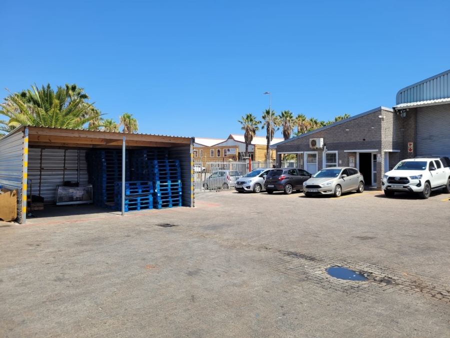 To Let commercial Property for Rent in Killarney Gardens Western Cape